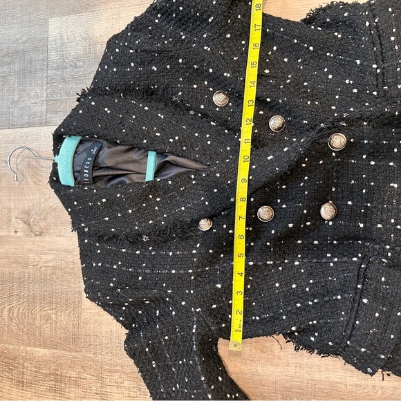 EUC Lioness Kendall Tweed Blazer with Sliver buttons - Picture 3 of 6